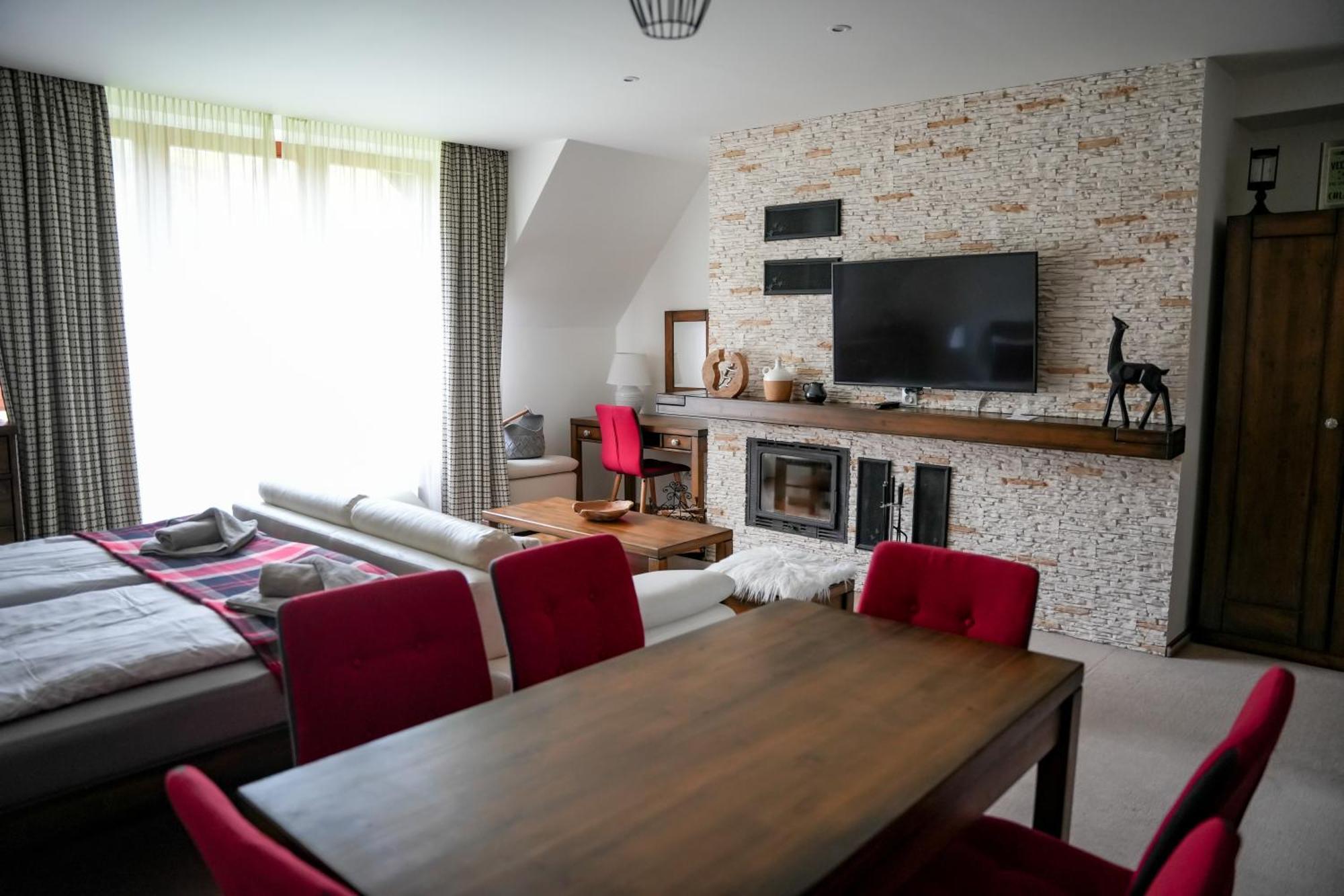 Family Apartment In Tatranská Lomnica المظهر الخارجي الصورة