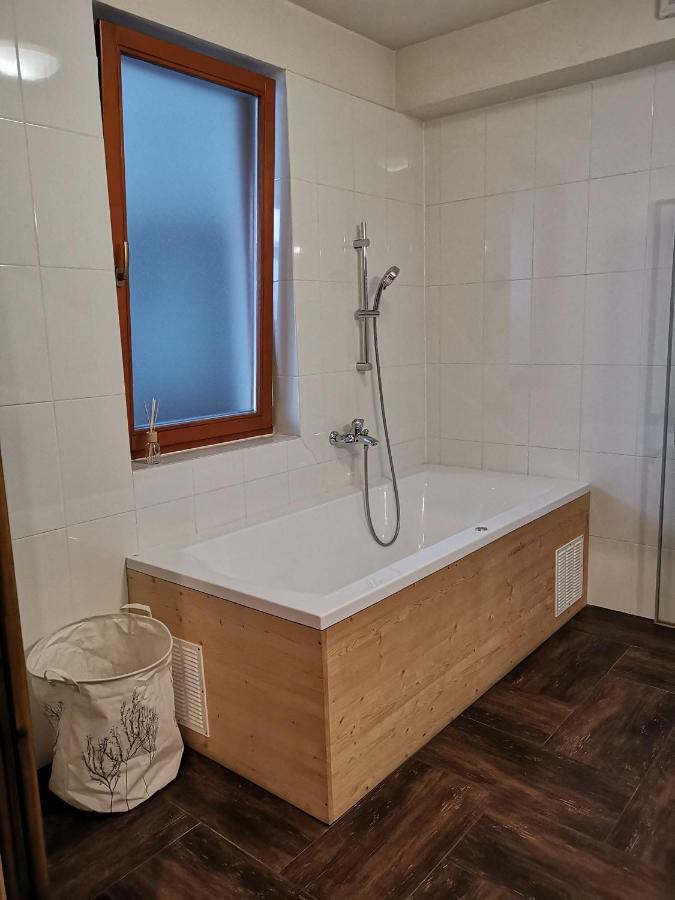 Family Apartment In Tatranská Lomnica المظهر الخارجي الصورة